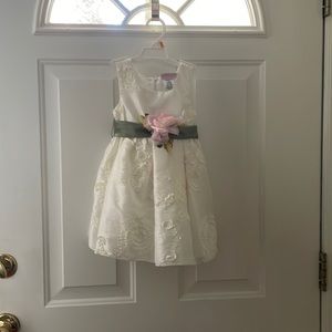 sweet heart rose, flower girl dress.